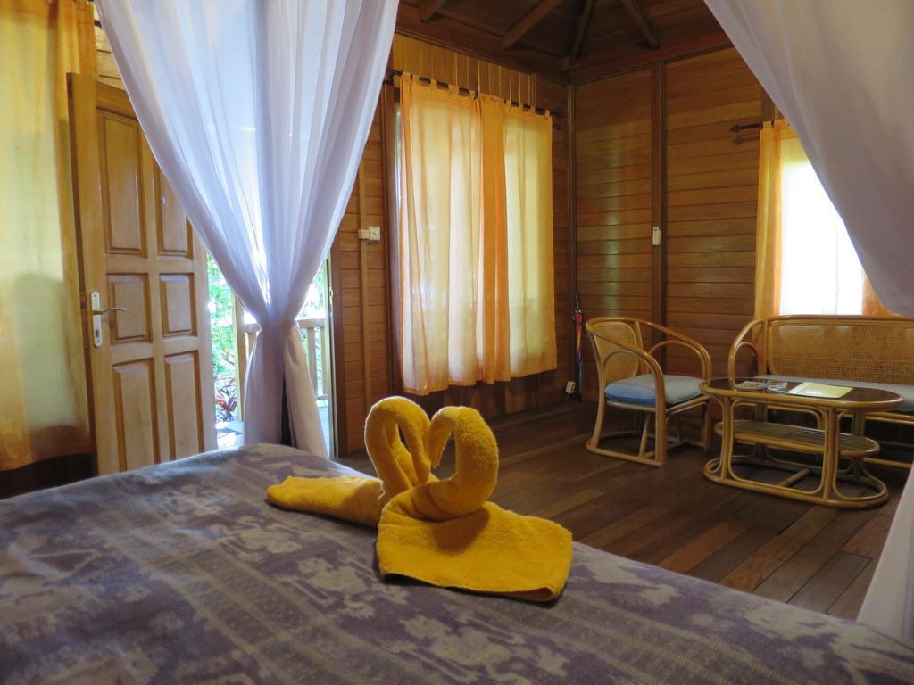 مانادو Mapia Resort الغرفة الصورة